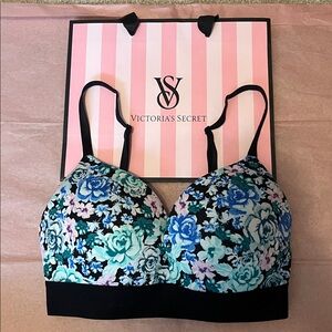 Victoria's Secret Pink 32DD bra